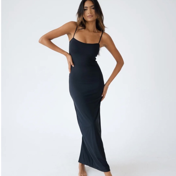 Klassy Network BRAMI MAXI DRESS - Picture 1 of 4